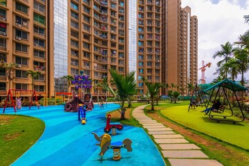 Swimming Pool in 2 BHK Apartment at Gurukrupa Marina Enclave, Malad West – for Sale