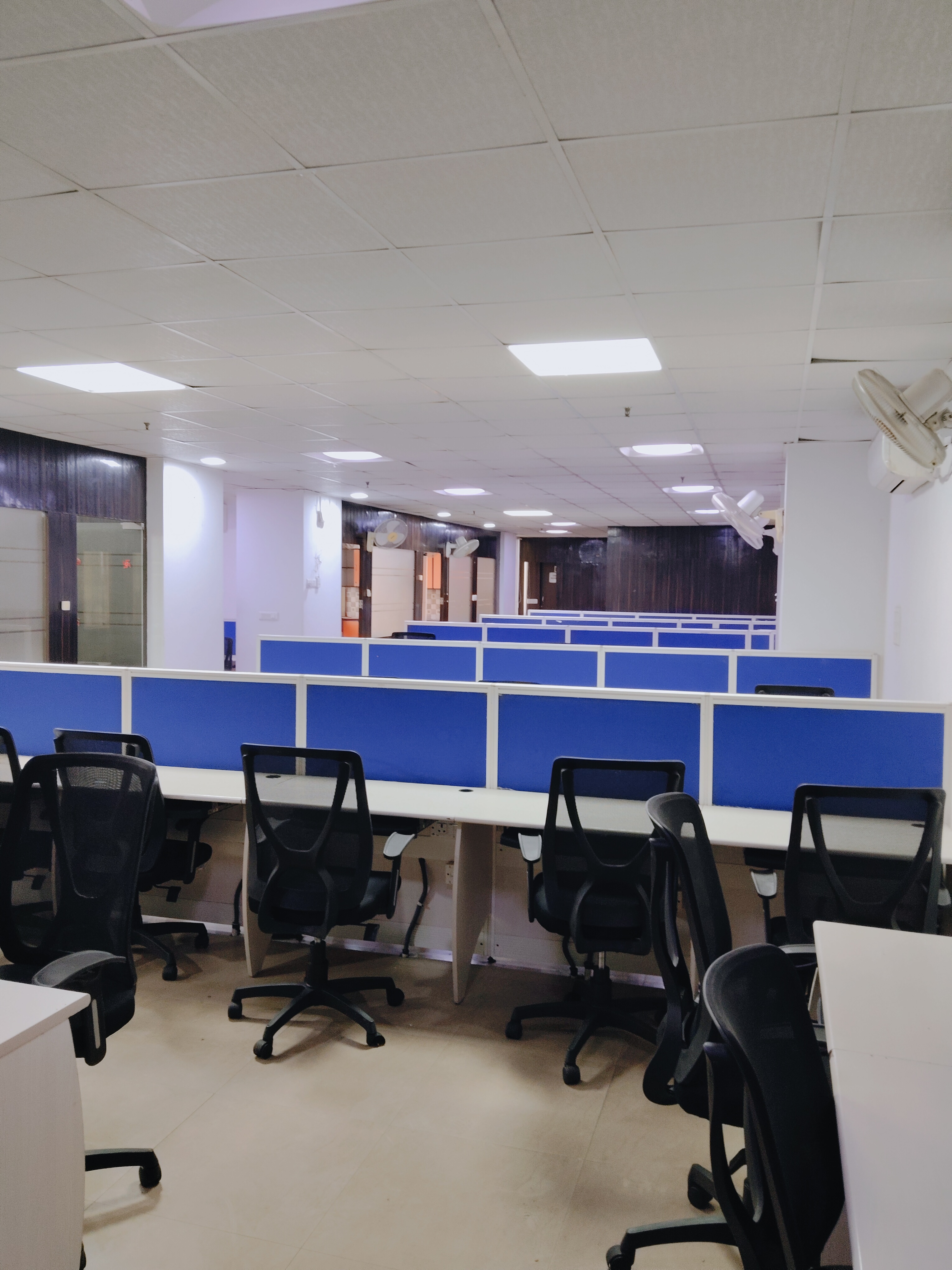 Commercial Office Space 3253 Sq.Ft. For Rent in Netaji Subhash Place Delhi  7578667