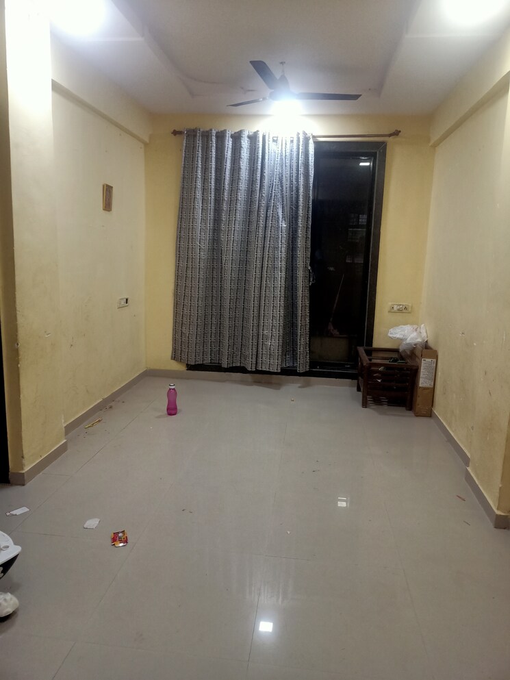 Room, estate-roopchand-galaxy 1 Bedroom 600 Sq.Ft. Apartment In Kasheli Thane 7578664