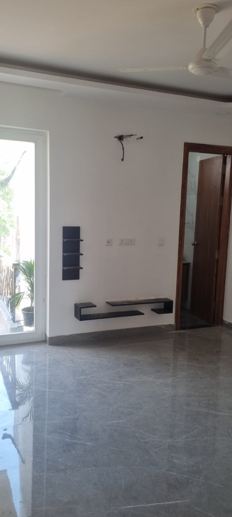 Room, ardee-city 3 Bedroom 204 Sq.Yd. Builder Floor In Sector 52 Gurgaon 7578715