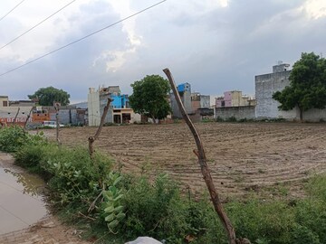  Plot For Sale in Jewar