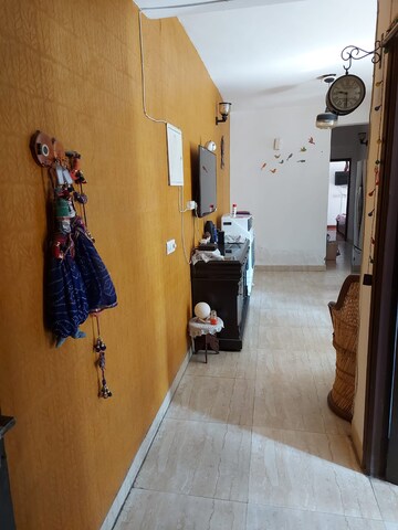 Furnished Amenities in 2.5 BHK Apartment at Ansal Royal Heritage, Sector 70 – for Sale