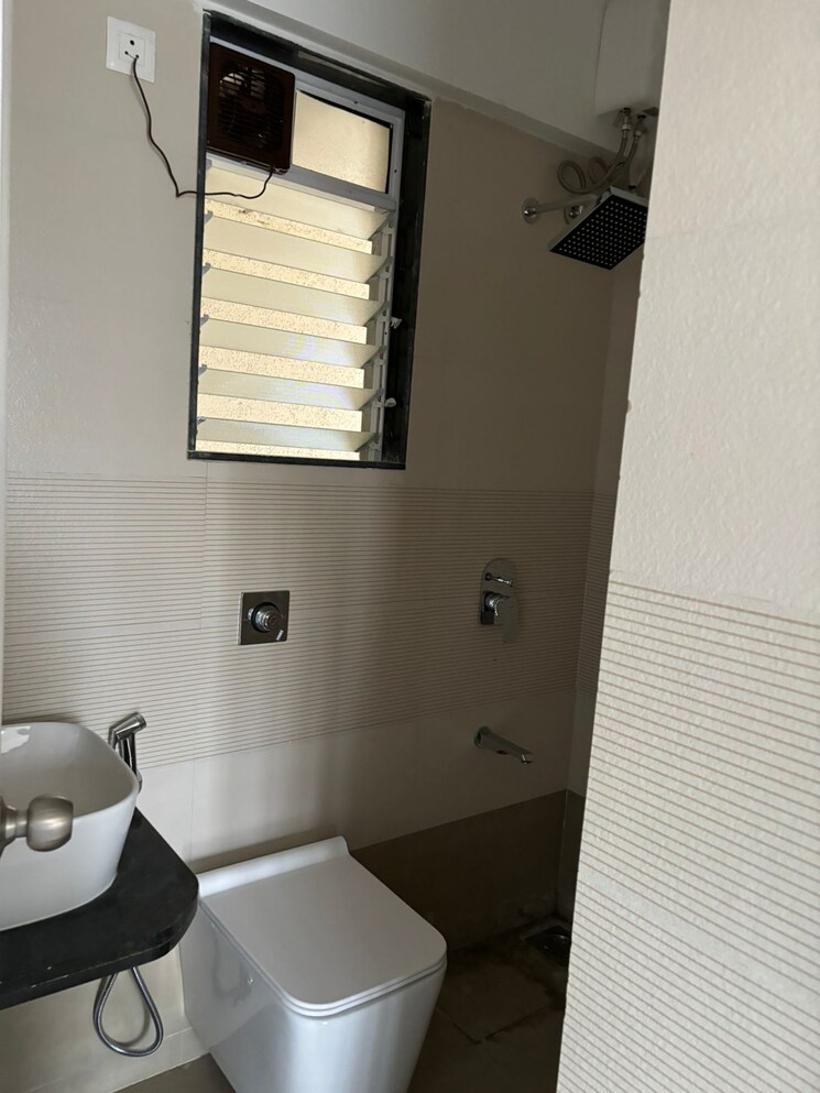 Bathroom, sanghvi-s3-proxima 2 Bedroom 676 Sq.Ft. Apartment In Chembur Mumbai 7578789