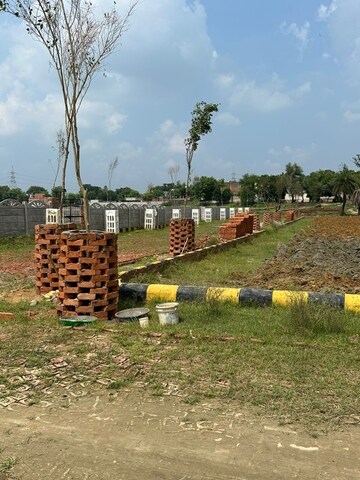  Plot – Exterior View View at Kisan Path - for Sale