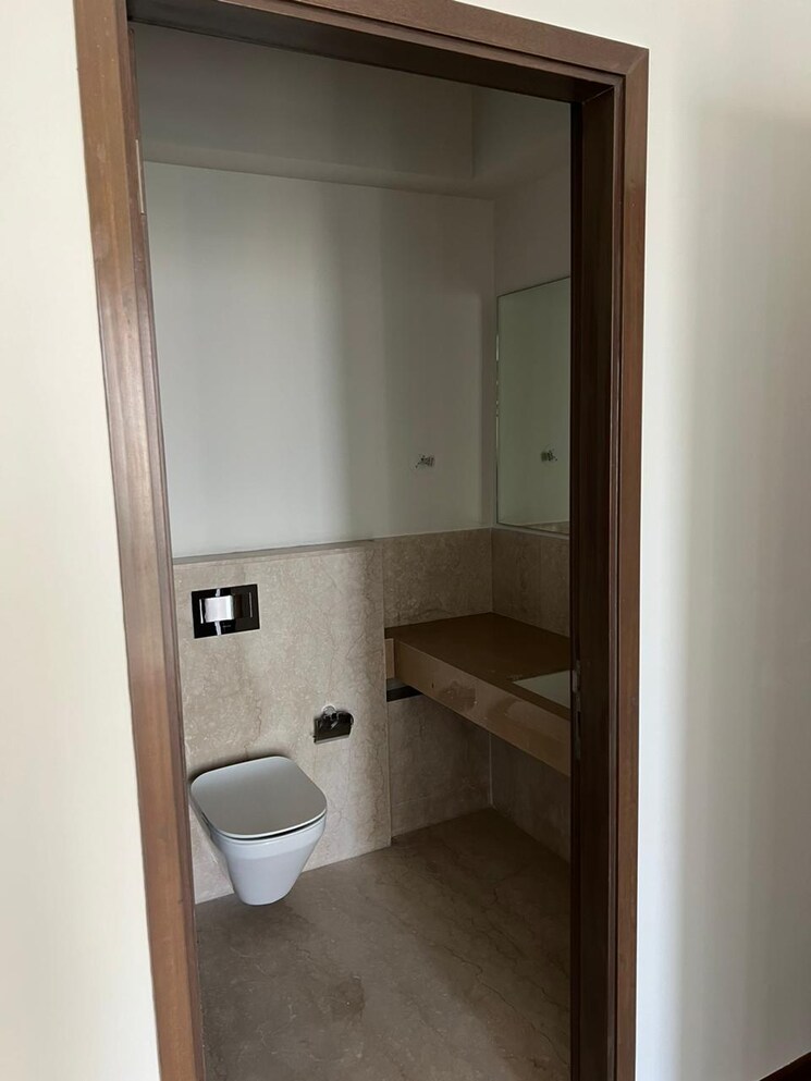 Bathroom, piramal-aranya 2 Bedroom 1560 Sq.Ft. Apartment In Byculla Mumbai 7579231