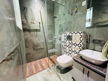Master Bedroom in 3 BHK Apartment at Nandita Mayfair Park, Kishanpura – for Sale