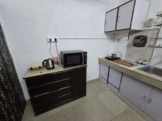 1 BHK Builder Floor For Rent in Ashram Delhi  7579493