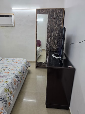 1 BHK Builder Floor For Rent in Ashram Delhi  7579493