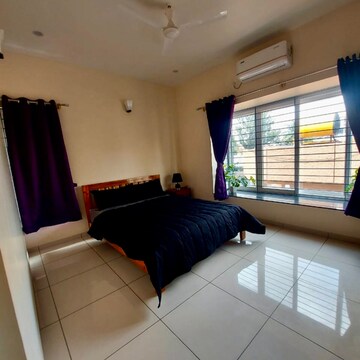 Team Area in 3 BHK Apartment at Indiranagar – for Rent