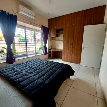 Bedroom in 3 BHK Apartment at Indiranagar – for Rent