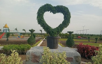 Plot For Sale in Amaravathi Road