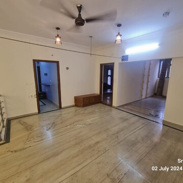 Room in 3 BHK Builder Floor at Domlur – for Rent