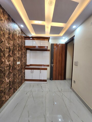 Balcony in 2 BHK Builder Floor at Uttam Nagar West – for Sale