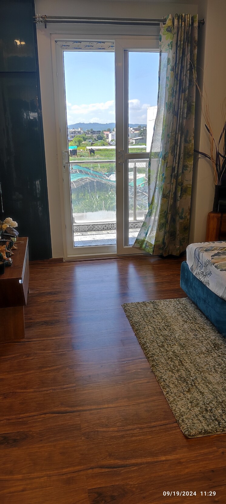 Living Room, gms road 3 Bedroom 2020 Sq.Ft. Apartment In Gms Road Dehradun 7579831