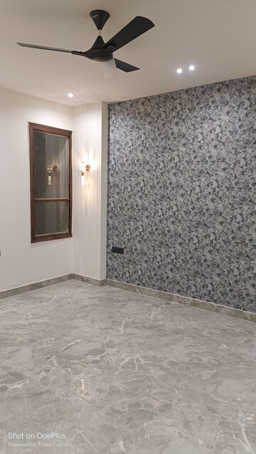 Room in 4 BHK Builder Floor at Ashoka Enclave – for Sale