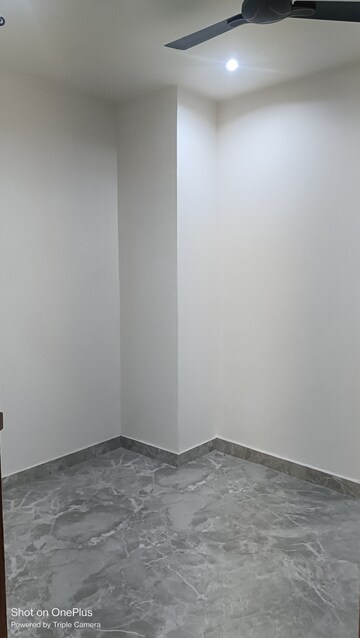 Room in 4 BHK Builder Floor at Ashoka Enclave – for Sale