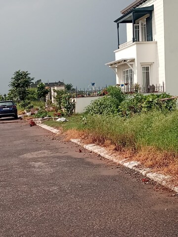  Plot For Sale in Altus Prime, North Mullanpur