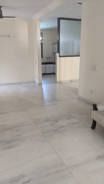 Room in 3 BHK Apartment at Vatika City, Sector 49 – for Sale