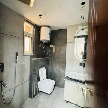 रेसिडेंशियल फ्लैट वर्ग फुट फॉर रेंट इन सेक्टर 7 द्वारका दिल्ली  7581077