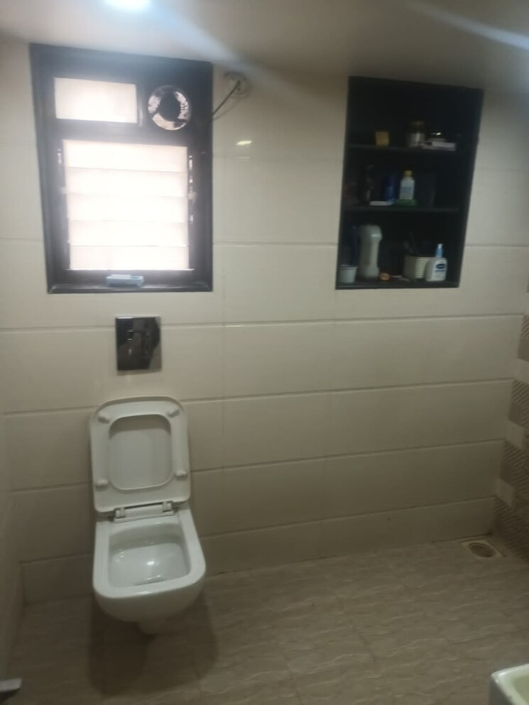 Bathroom, bombay-annexe 2 Bedroom 900 Sq.Ft. Apartment In Vashi Sector 9 Navi Mumbai 7581092