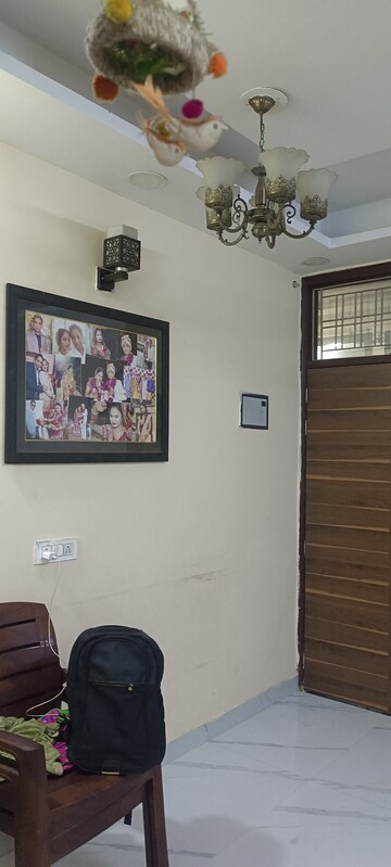 Room in 1.5 BHK Builder Floor at New Colony – for Sale