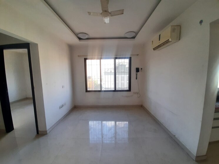 Room, lalani-grandeur 1 Bedroom 550 Sq.Ft. Apartment In Goregaon East Mumbai 7581191