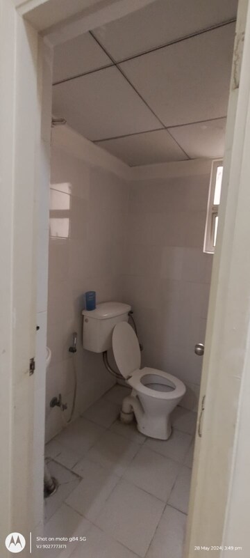 Bathroom in 4 BHK Villa at Panchsheel Greens II, Sector 16 Greater Noida – for Sale