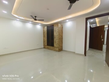 Room in 4 BHK Builder Floor at Chattarpur – for Sale