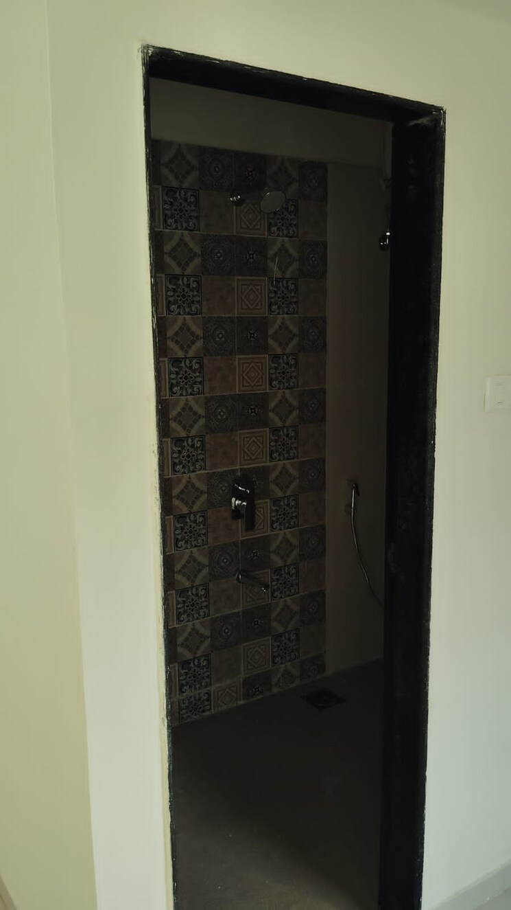Bathroom, shivshankar-shivram-palladium 1 Bedroom 450 Sq.Ft. Apartment In Bhandup West Mumbai 7581671
