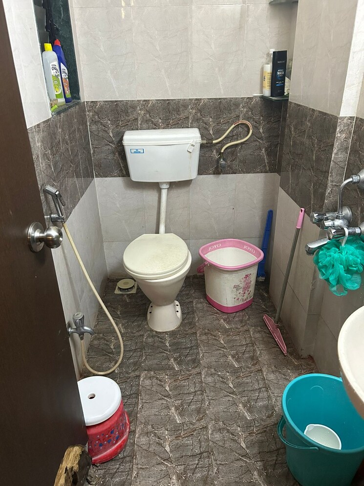 Bathroom, shree-ram-classic 1 Bedroom 650 Sq.Ft. Apartment In Tingre Nagar Pune 7581843