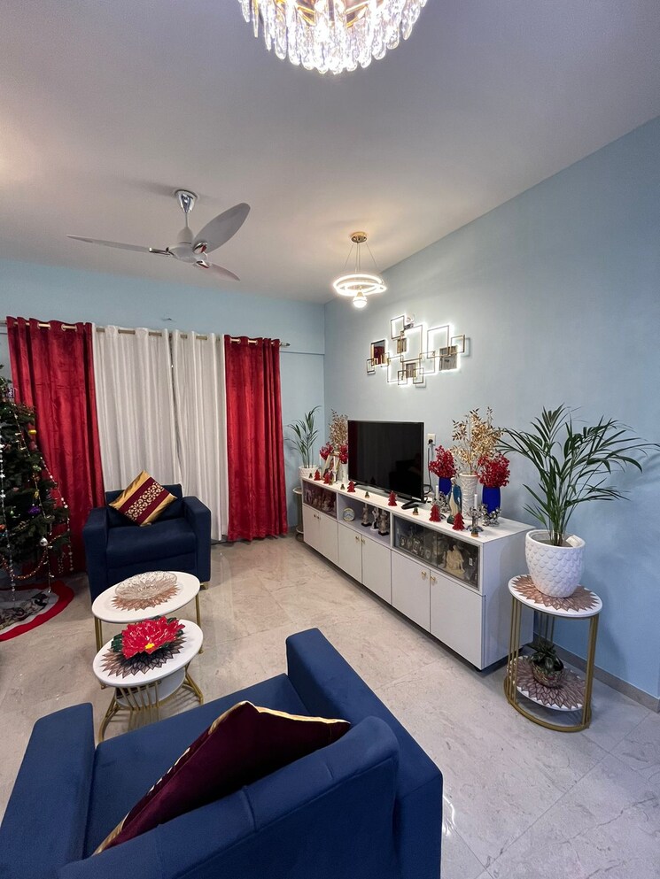 Living Room, ujwal-park-apartments 1 Bedroom 650 Sq.Ft. Apartment In Nibm Road Pune 7581941