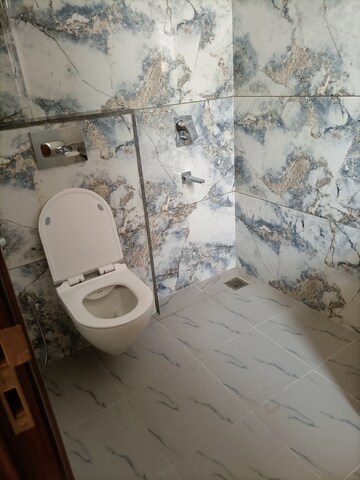 Bathroom in 3 BHK Apartment at Unitech The Villas, Sector 33 – for Sale