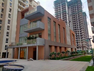 2 BHK Apartment For Rent in Emaar Emerald Estate Sector 65 Gurgaon  7582379