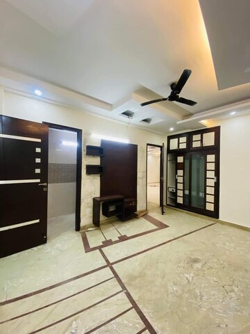 Living Room in 3 BHK Builder Floor at Green Fields Colony – for Sale