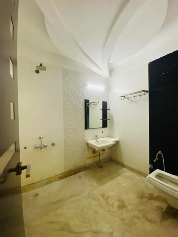Bathroom in 3 BHK Builder Floor at Green Fields Colony – for Sale