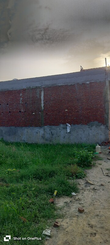 Plot For Sale in Bhopani Village