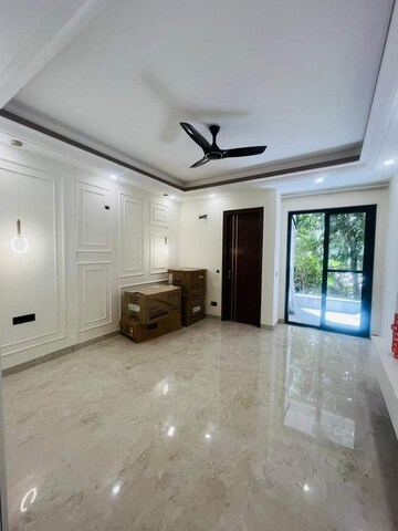 Room in 3 BHK Builder Floor at Ansal API Esencia, Sector 67 – for Sale