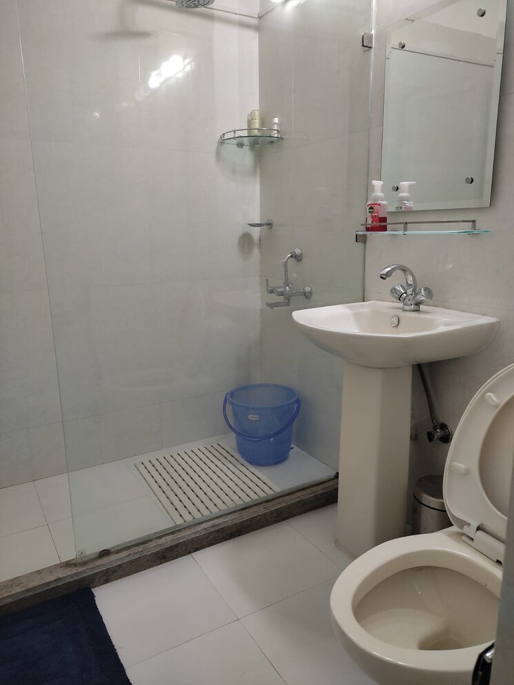 Bathroom, aradhya-homes 4 Bedroom 2500 Sq.Ft. Builder Floor In Sector 67a Gurgaon 7583313