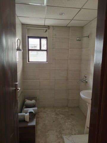 Bathroom in 3 BHK Builder Floor at Amolik Residency, Sector 86 – for Sale