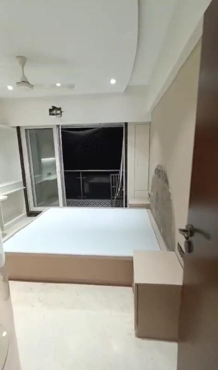 Bathroom, maheshwar-kiran-apartment 2 Bedroom 700 Sq.Ft. Apartment In Santacruz West Mumbai 7583486