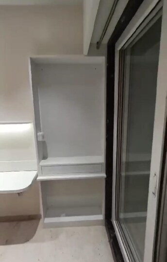 रेसिडेन्शियल फ्लॅट वर्ग फुट फॉर रीसेल इन संताक्रूज वेस्ट मुंबई  7583486