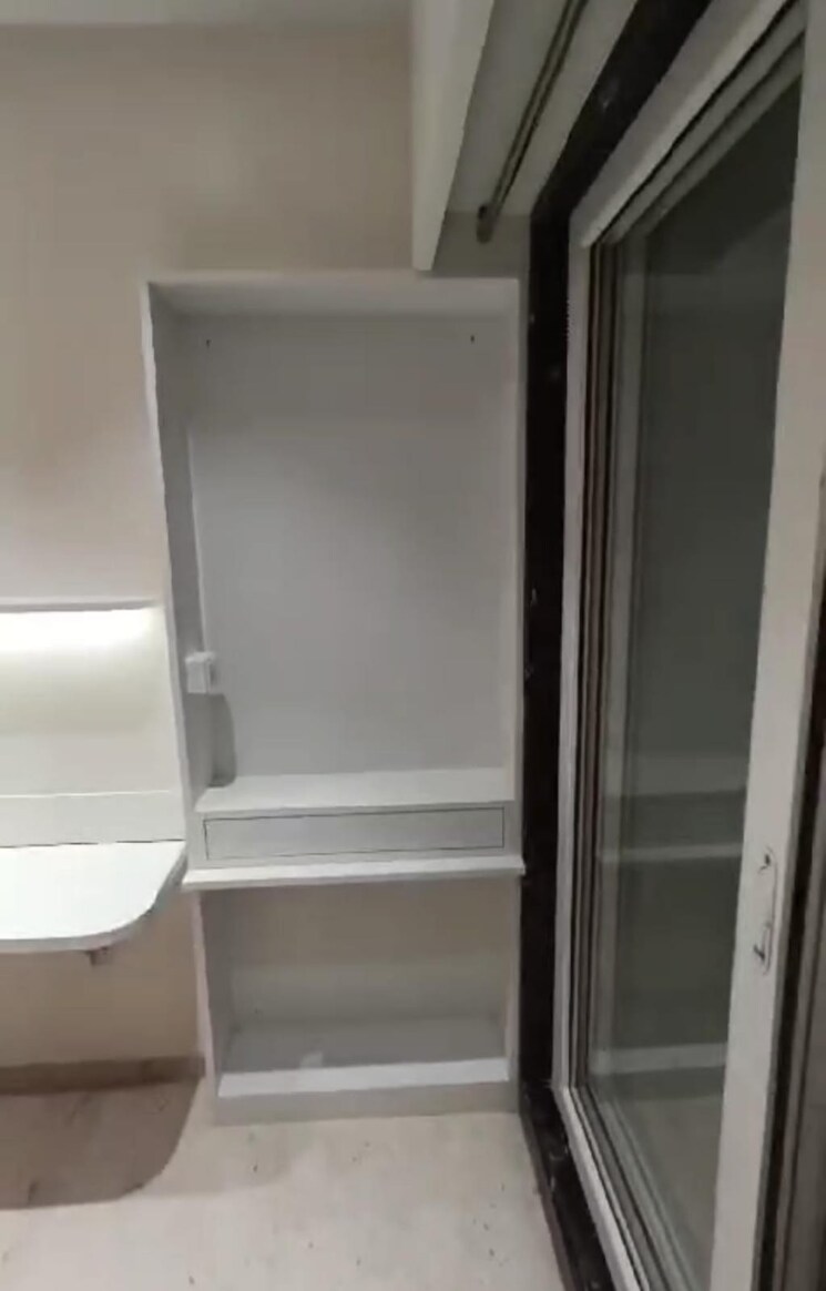 Bathroom, maheshwar-kiran-apartment 2 Bedroom 700 Sq.Ft. Apartment In Santacruz West Mumbai 7583486