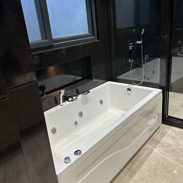 Attached Bathroom in 4 BHK Builder Floor at Vasant Vihar – for Sale