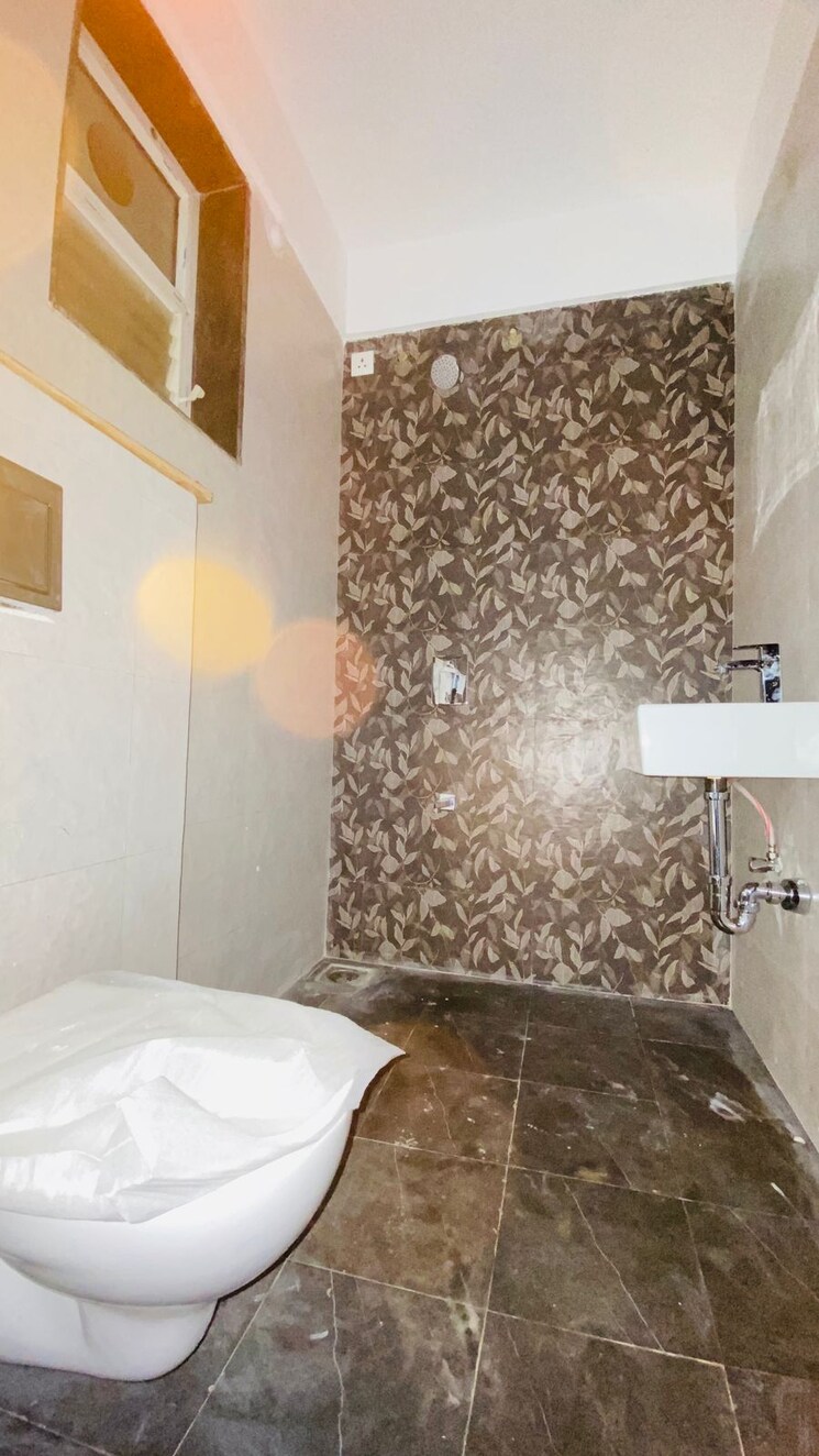 Bathroom, radhika-residency-vishrantwadi 2 Bedroom 800 Sq.Ft. Apartment In Vishrantwadi Pune 7583816