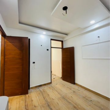 Room in 3 BHK Apartment at Sector 104 – for Sale