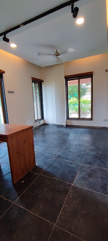 Room in 2 BHK Apartment at Dorabjee Paradise Building A&B Condominium, Mohammadwadi – for Sale