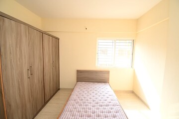 Bedroom in 2 BHK Apartment at Ravi Park, Wanwadi – for Sale