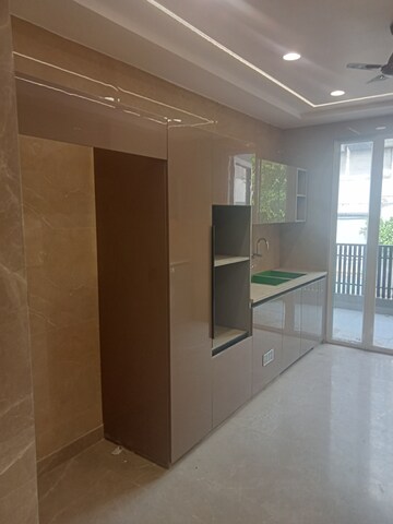 Building Lobby in 4 BHK Builder Floor at Chhajjupur – for Sale