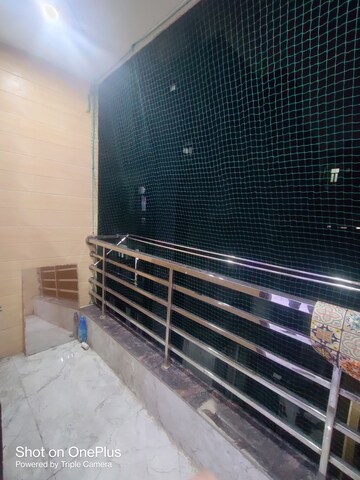 रेसिडेंशियल बिल्डर फ्लोर वर्ग यार्ड फॉर रेंट इन द्वारका मोर दिल्ली  7584667