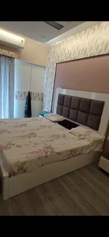 Bedroom in 3.5 BHK Apartment at SKA Greenarch, Sector 16b Greater Noida – for Sale
